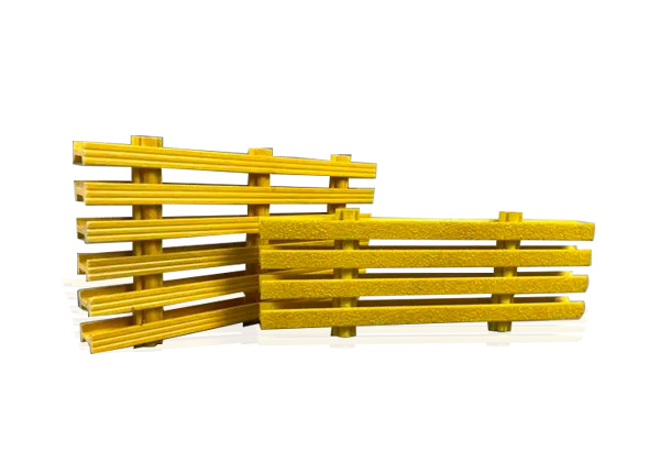 Fiberglass extruded grating